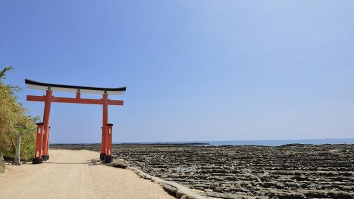 宮崎 青島神社 鳥居 鬼の洗濯板 カップル旅行 パワースポット