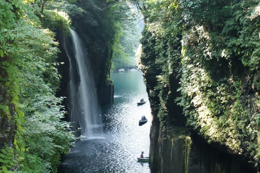 高千穂峡11(写真提供: 宮崎県観光協会)